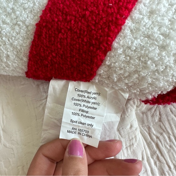 Candy cane pillow - Picture 5 of 6